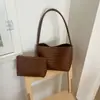 Bolsa Tote Cesta Casual de Textura Retrô High-End de Nicho Coreano Versátil de Ombro Único Sob o Braço para o Dia a Dia Bolsa de Fundo Tecida