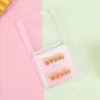 Use um sorriso corado, olho de gato de felino, livro vermelho com adesivo de nail art simples e delicado, tamanho do produto acabado, atacado