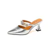 Sandalias de Punta Cerrada de 6.5 cm para Uso en Exteriores, Chanclas de Tira Única, Tacones Gruesos, Florales, con Pedrería, Punta Fina, Elegantes, de Moda, Tacones Altos