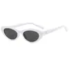 68025 Óculos de Sol Anti-UV de PC Europeus e Americanos Óculos de Sol Personalizados Olho de Gato Armação Pequena Moda para Usar Óculos de Sol Masculinos e Femininos
