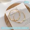 Pendientes de Aro Espiral Grandes Exagerados con un Diseño Único y de Moda, Populares en Redes Sociales, Estilo Europeo y Americano, Estética de Nicho, Pendientes de Estilo Minimalista