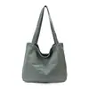 Bolso bandolera de mezclilla personalizado estilo Hong Kong, moderno y versátil, para hombre y mujer, bolso de hombro de gran capacidad, bolso de estudiante de moda