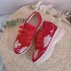 Tênis de Lona Branco com Garça Bordada Sapatos Bordados Sapatos de Tecido Antigos de Pequim Sapatos Brancos Espessos Tênis Esportivos Sapatos de Estilo Antigo Saiba Como