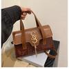 Bolsa de mão com estampa de crocodilo europeu e americano, bolsa de mão com borla, nova moda 2024, estilo ocidental, bolsa de ombro simples para deslocamento diário para mulheres