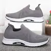 Zapatos de Hombre Transfronterizos Verano 2025 Zapatos Tipo Calcetín Slip-On Antideslizantes para Exteriores Zapatos Perezosos para Conducir Moda Tendencia Zapatos de Papá