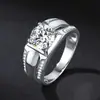 Anillo de Plata de Ley S925 para Hombre Moda Europea y Americana Anillo de Diamante Moissanita Lujo Dominante Anillo de Moissanita de 2 Quilates para Hombre