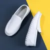 Zapatos de Enfermera Zapatos de Hombre Zapatos Blancos de Doctor Tacón Bajo Suela Suave Zapatos de Trabajo Casuales Transpirables Zapatos de Cuero de Negocios para Hombre Slip-on