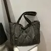 Bolso Casual 2025 Nuevo Bolso Tote Otoño e Invierno para Estudiantes que Van a Clase y al Trabajo, Bolso de Hombro Acolchado de Algodón de Gran Capacidad