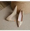 Zapatos de tacón alto color nude para mujer con tacón grueso, nuevos modelos Primavera y Otoño 2026, elegantes zapatos de punta fina que combinan bien con vestidos y son cómodos de llevar