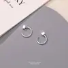 Ganchos de oreja geométricos cuadrados minimalistas estilo coreano para mujer s999 plata pura moda versátiles pendientes de cuentas redondas estilo frío tachuelas de oreja de plata de ley