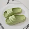 Novas Pantufas de Verão Eva para Banho Interno e Uso Doméstico para Mulheres, Chinelos de Banheiro de Espuma de Hotel para Homens, Atacado