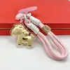 Moda Versátil Hazte Rico Inmediatamente Tesoro Princesa Por Favor Hazte Rico Llavero Creativo Colgante para Bolso Artículo de Moda