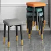Doméstico Luz Luxo Banqueta empilhável Banco de banco quadrado moderno simples mesa de jantar banqueta redonda Cadeira criativa Banqueta baixa pequena para sala de estar