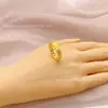 Loja de Ouro Mesmo Estilo Superfície Fosca Céu Estrelado Trevo de Quatro Folhas Pulseira Anel de Trevo da Sorte Joias de Mão Moda de Luxo Leve Atacado