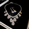 Pendientes y Conjunto de Collar de Piedras Preciosas Esmeralda Brillantes con Diamantes, Cadena de Clavícula de Lujo Ligero de Nicho, Conjunto de Joyería Estilo Palacio para Mujeres