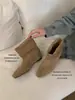 Botas de tornozelo em couro macio estilo retrô com salto plataforma oculto, coleção feminina 2026 nova primavera/outono, design versátil de bico quadrado, podem ser usadas de duas maneiras, botas estilosas