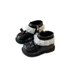 Botas Princesa Quentes Novas de Inverno 2026 para Crianças, Botas Curtas Estilosas para Meninas, Sapatos de Algodão de Camada Dupla para Crianças de Tamanho Médio a Grande, Modernos