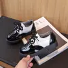 Sapatos de Couro Infantis para Primavera e Outono, Sapatos de Dança Pretos Estilo Britânico para Meninos, Sapatos Versáteis para Casamento e Performance Estilo Academia para Meninas