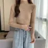 Suéter Feminino Meia-gola Camisa Base Interna Outono e Inverno 2024 Estilo Coreano Versátil Slim-fit Manga Longa Suéter Top Feminino