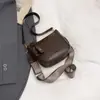 Otoño e Invierno Nuevo Bolso Cruzado de Gama Alta de Nicho Bolso de Hombro Único para Mujer Correa de Hombro Ancha Simple Gran Capacidad Bolso Cruzado tipo Sillín Moderno