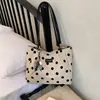 Nova Bolsa Tote de Bolinhas 2026 para Mulheres, Grande Capacidade, Bolsa de Ombro Estilosa, Alto Valor Estético, Bolsa de Mão Fashionável para Trabalho e Deslocamento