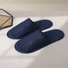 Chinelos descartáveis para hotel e sala de clube, chinelos de tecido não tecido espessado meio cobertos para pousadas e hospitalidade doméstica