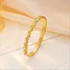 Pulsera de Acero Inoxidable Anillo Abierto en Forma de C 18K No se Desvanece para Mujer Pulsera de Acero de Titanio de Lujo Ligero de Gama Alta Banda Lisa Directo del Fabricante