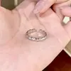 Libro Rojo Pequeño con colección al por mayor anillo liso anillo de diamante de circón anillo de dedo abierto para mujer sin decoloración nicho alta calidad