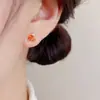 Moda Japonesa Coreana Dulce Versátil Conejo Zanahoria Juego de Tres Piezas de Pendientes Exquisitos Pequeños Pendientes para el Viaje Diario Venta al Por Mayor