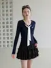 Camiseta azul marino de manga larga con lunares bordados para mujer, nueva prenda exterior ajustada de otoño 2026