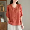 Camisa Feminina Manga Média Verão 2024 Fina Gola V Bordado Pesado Casual Versátil Fina Algodão e Linho de Alta Qualidade