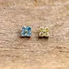 Pendientes de Titanio F136 Color Oro 3 mm Pétalo de Trébol de Cuatro Hojas G23 Titanio Rosca Interna Circonita Labio Stud Piercing en Lengua Joyería