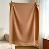 Bufanda Unisex de Color Sólido Imitación Cachemir para Mujer, Estilo Coreano Otoño e Invierno, Chal y Calentador de Cuello Versátil y Sencillo, Bufanda Roja con Borlas para Reunión Anual