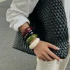 Pulseira Curva de Resina Europeia e Americana Transfronteiriça Estilo Ins Não Desbota, Anel Brilhante de Acrílico Inspirado em Design