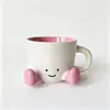 Taza de cerámica pintada a mano con cara sonriente y pie, taza de café linda, moderna y creativa, taza para leche y agua, regalo de cumpleaños de Liling