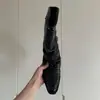 Botas de caballero con diseño de llama 2025, botines estilo Martin de punta fina y tacón grueso con diseño de remaches y cadena, botas de plataforma
