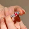 Moda Europeia e Americana Luxo Leve Elegante Anel de Corindo Vermelho Feminino Vintage Algodão Esmeralda Simples Versátil Anel de Diamante de Alto Carbono