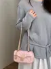 Bolso de Hombro de Cuero Aceitado y Encerado Francés Estilo Nuevo Primavera 2026 Bolso Cuadrado Pequeño Acolchado Bordado Bolso de Cadena para Viajes Diarios Bolso Cruzado para Mujer