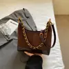Bolso de hombro para mujer con cadena 2026 nuevo de moda retro personalizado para el trabajo y los desplazamientos bolso cruzado