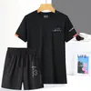 Conjunto Esportivo de Seda Gelada de Verão Secagem Rápida Respirável Camiseta Gola Redonda Conjunto Curto Tendência Feminina Conjunto de Duas Peças para Corrida e Montanhismo Absorvente de Suor