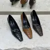 Textura tramada retrô estilo francês, bico quadrado pequeno, sapatilhas de boca rasa, sapatos de trabalho femininos, elegantes e sofisticados, com um delicado salto fino