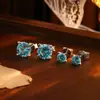Pendientes Azules de Circonita Ultra Brillantes Más Vendidos en Tiktok para Mujer, Estilo de Lujo Ligero de Nicho, Pendientes Exquisitos con un Toque de Alta Gama, Accesorios Únicos para Orejas