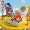 Zuecos de Verano para Niños Paddington Bear para Niños y Niñas, Zapatos Cerrados Antideslizantes y Transpirables con una Pisada Suave, Sandalias de Playa para Niños