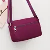 Nuevo Bolso Pequeño Bordado para Madre de Mediana Edad Bolso de Nailon para Mujer Bolso Cruzado Bolso de Lona Ligero Multicapa Casual para Mujer