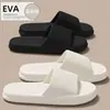 Pantuflas al por mayor mujer verano antideslizantes suela suave hogar casual pantuflas hombre baño doméstico almacén relámpago al por mayor suela gruesa pareja