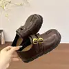 Zapatos Mary Jane de Diseño Retro de Nicho con Dedos Divididos para Mujer Otoño 2026 Nuevo Estilo Suela Plana Versátiles Casuales Punta Redonda Corte Profundo Zapatos Individuales
