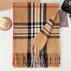 Bufanda Larga Versátil Estilo Coreano Moda Otoño e Invierno para Mujer Imitación Cachemir Cuadros Británicos Cálida con Borlas