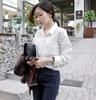Corea Dongdaemun 2026 Colección Primavera/Verano Nueva Camisa de Color Sólido con Cuello de Solapa y Cárdigan de Botones Únicos, Top Delgado de Manga Larga