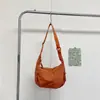 2025 Bolso de Hombro Nuevo Bolso Dumpling Estilo Deportivo para Mujer Japonés Simple Gran Capacidad Versátil Bolso Cruzado de Nylon