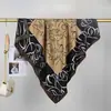 2026 Nuevo Castillo de Estilo Europeo de Alta Gama Bufanda Cuadrada de 90 cm para Mujer, Chal Versátil Elegante para Otoño e Invierno, Bufanda de Seda, Bufanda para Camisa